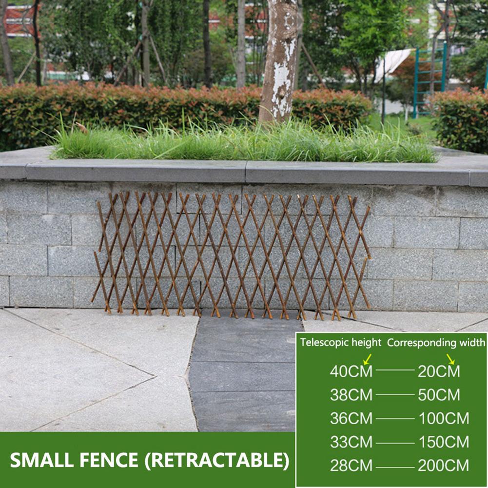 Retractable Wooden Trellis for Climbing Plants