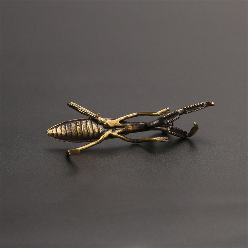 Retro Style Copper Praying Mantis Figure Retro Style Copper Praying Mantis Figure