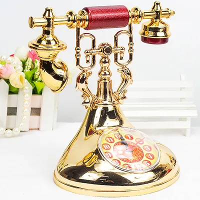 Retro Telephone Model Alarm Clock Creative Timekeeper Desktop Ornament for Home Room Bedside Table Decoration Retro Telephone Model Alarm Clock Creative Timekeeper Desktop Ornament for Home Room Bedside Table Decoration