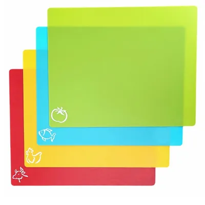 Reusable Plastic Cutting Mats (4 pcs) Reusable Plastic Cutting Mats (4 pcs)