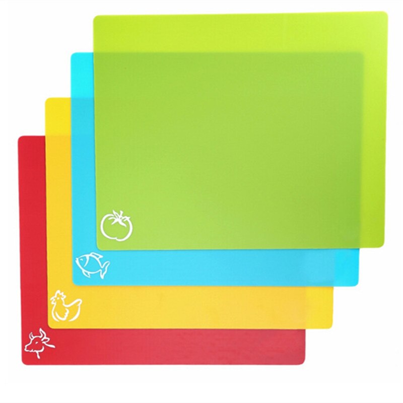 Reusable Plastic Cutting Mats (4 pcs) Reusable Plastic Cutting Mats (4 pcs)
