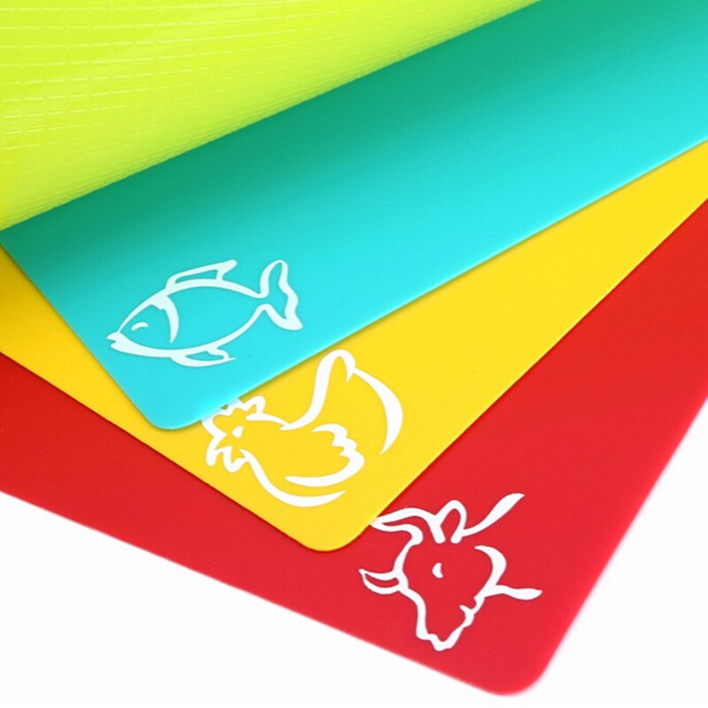 Reusable Plastic Cutting Mats (4 pcs) Reusable Plastic Cutting Mats (4 pcs)