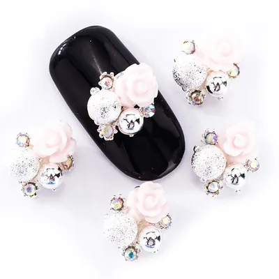 Rhinestone Nails 10pcs Flower Art