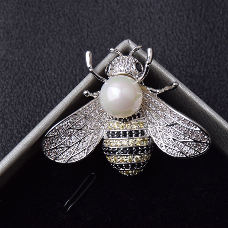 Rhinestone Studded Bee Brooch Rhinestone Studded Bee Brooch