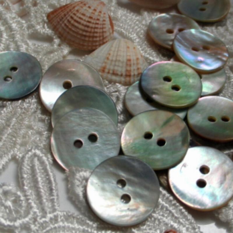 Round Natural Seashell Buttons (100pcs)