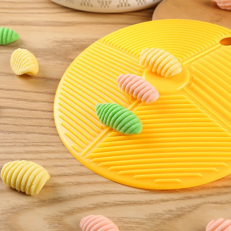 Round Plastic Gnocchi Board
