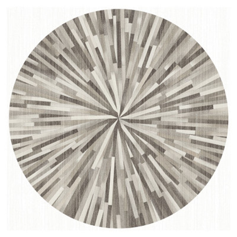Round Rug with Geometric Pattern