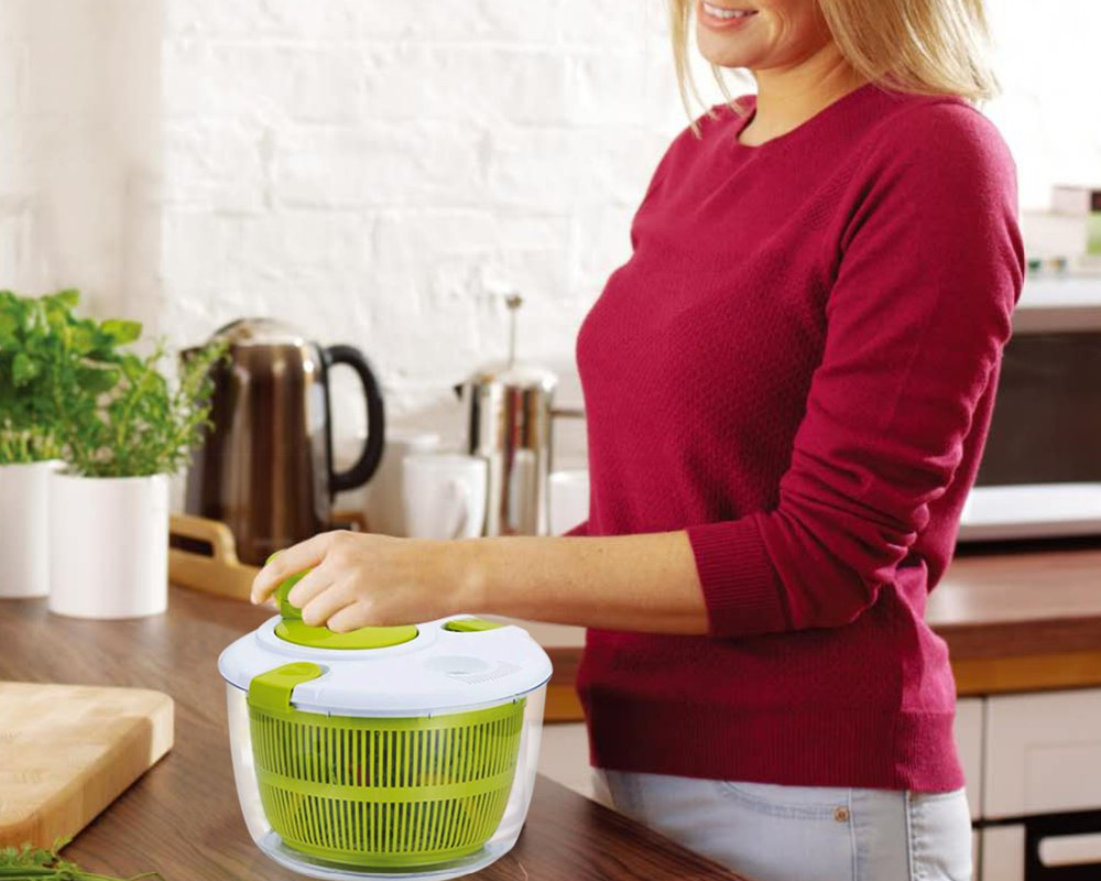 Salad Spinner Fruit and Vegetable Rinser Salad Spinner Fruit and Vegetable Rinser