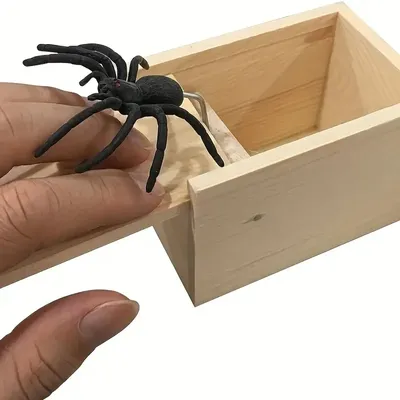 Scare Box Spider Funny Wooden Hidden Box Quality Prank Wooden Scare Box Fun Game Prank Trick Friend Toy Gift Scare Box Spider Funny Wooden Hidden Box Quality Prank Wooden Scare Box Fun Game Prank Trick Friend Toy Gift