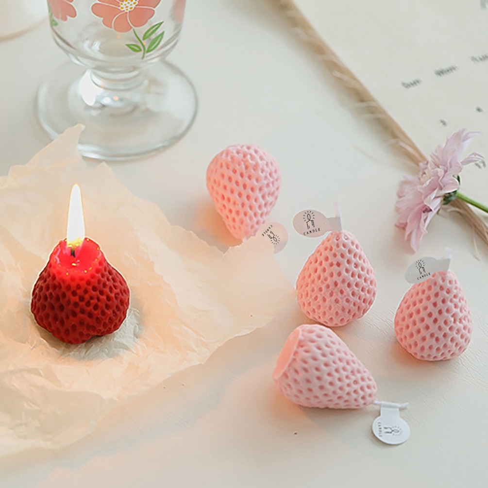 Scented and Realistic Strawberry Candle (4 pcs) Scented and Realistic Strawberry Candle (4 pcs)