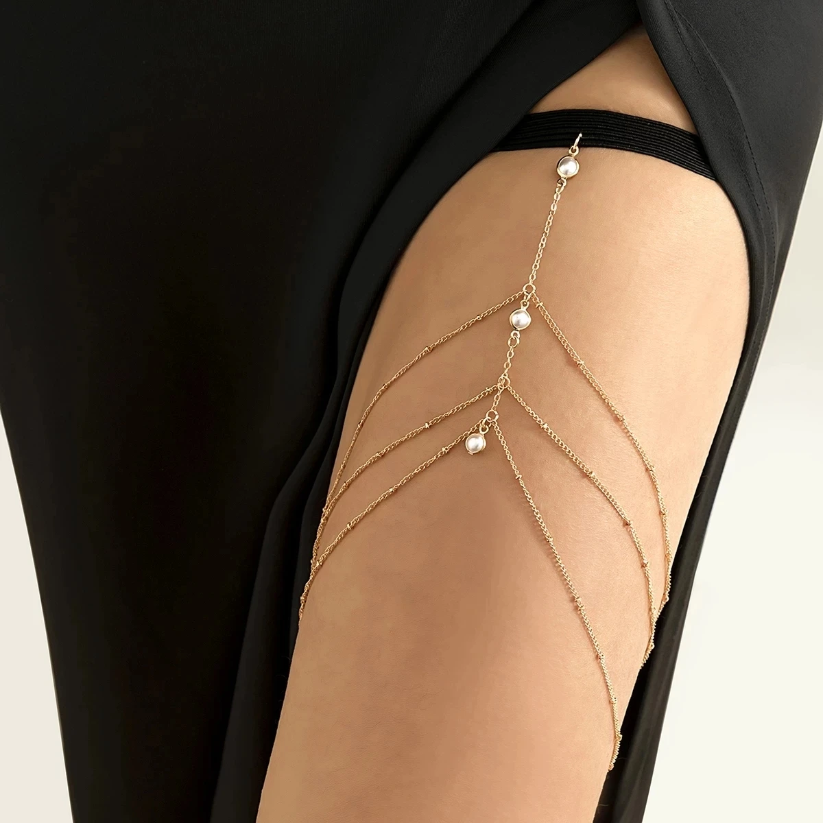 Sexy Multilayer Tassel Pearl Clip Bead Leg Chain for Women Simple Adjustable Elastic Thigh Chain Beach Body Jewelry Sexy Multilayer Tassel Pearl Clip Bead Leg Chain for Women Simple Adjustable Elastic Thigh Chain Beach Body Jewelry