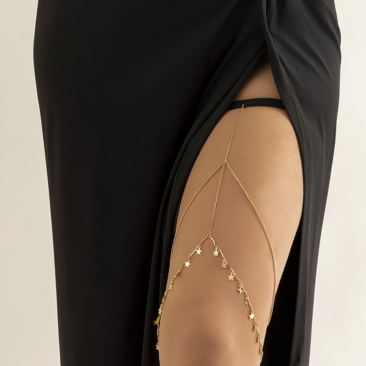 Sexy Multilayer Tassel Pearl Clip Bead Leg Chain for Women Simple Adjustable Elastic Thigh Chain Beach Body Jewelry Sexy Multilayer Tassel Pearl Clip Bead Leg Chain for Women Simple Adjustable Elastic Thigh Chain Beach Body Jewelry