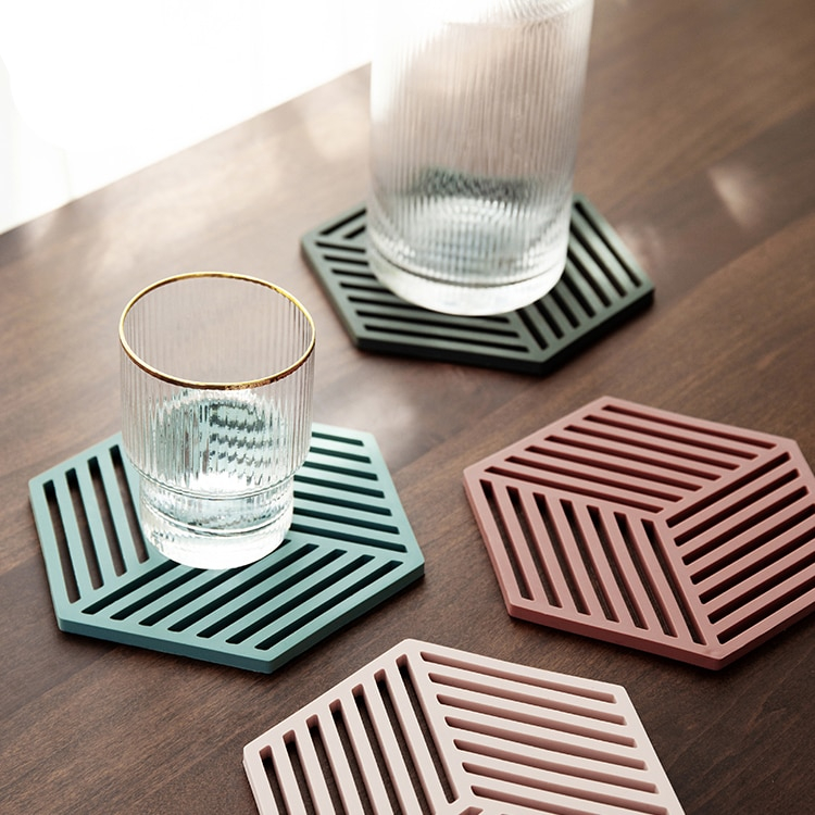 Silicone Insulated Hexagon Placemat Silicone Insulated Hexagon Placemat