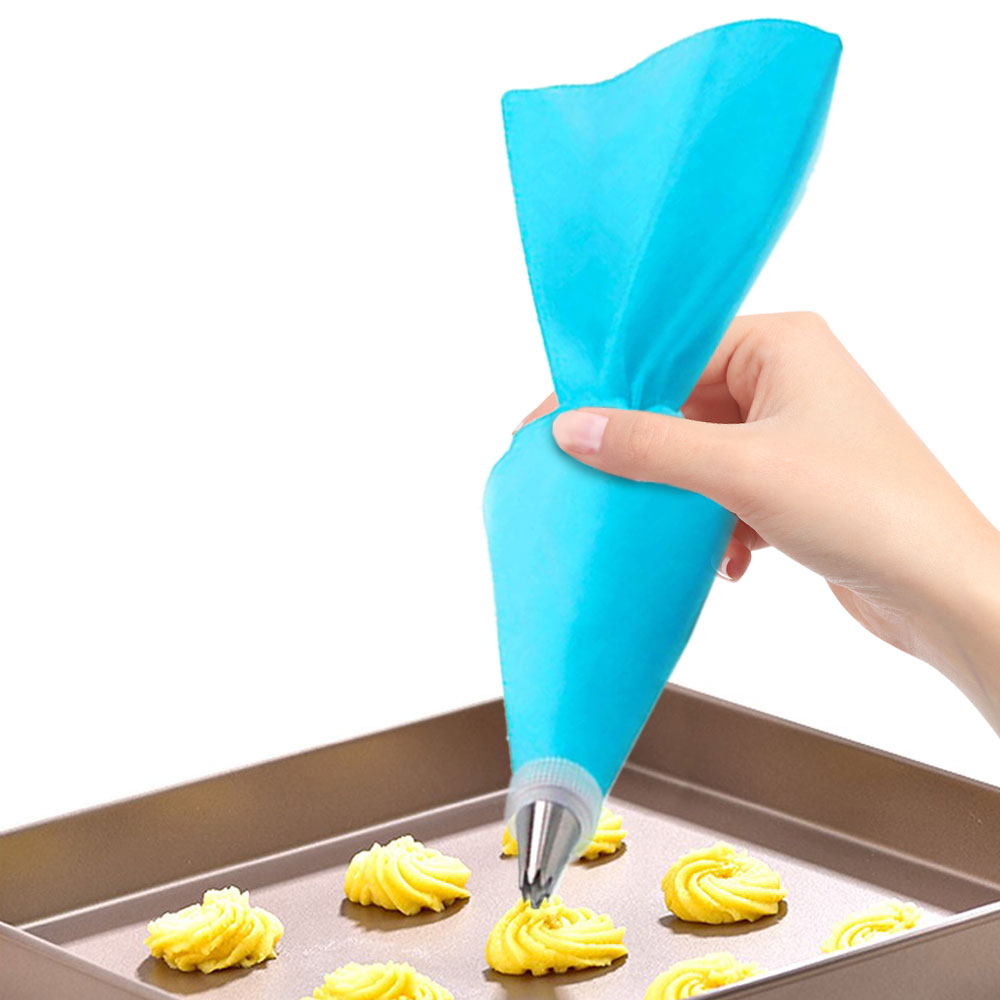 Silicone Pastry Bags with Piping Nozzles Silicone Pastry Bags with Piping Nozzles
