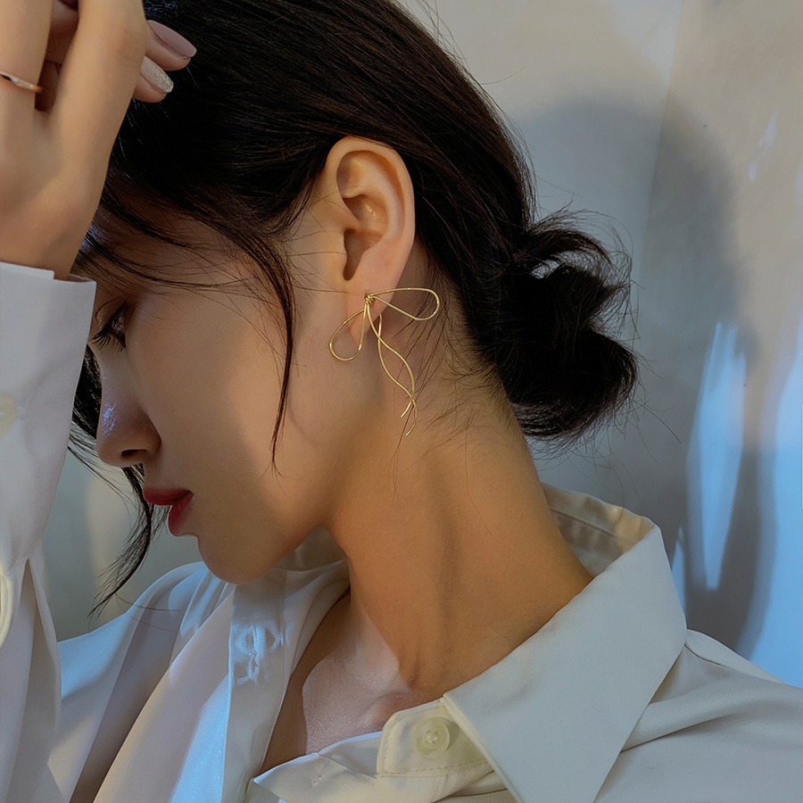 Simple Knot Korean Style Bow Tie Earrings (1 Pair)