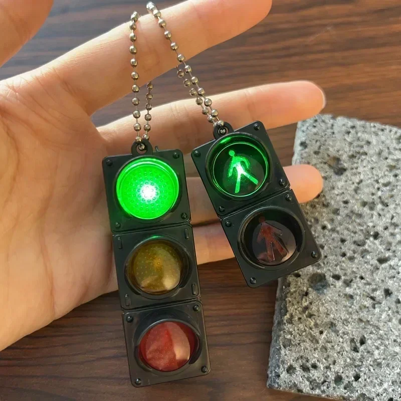 Simulation Electronic Traffic Light Keychain Pendant Mini Pedestrian Light LED Light-emitting Toy Kids Cognitive Toy