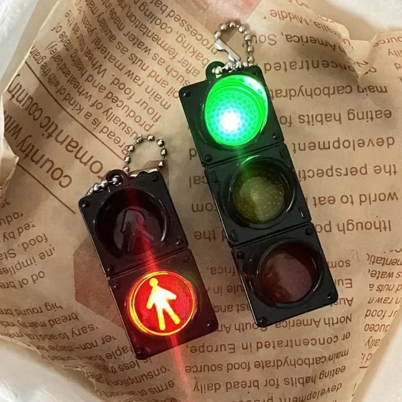 Simulation Electronic Traffic Light Keychain Pendant Mini Pedestrian Light LED Light-emitting Toy Kids Cognitive Toy