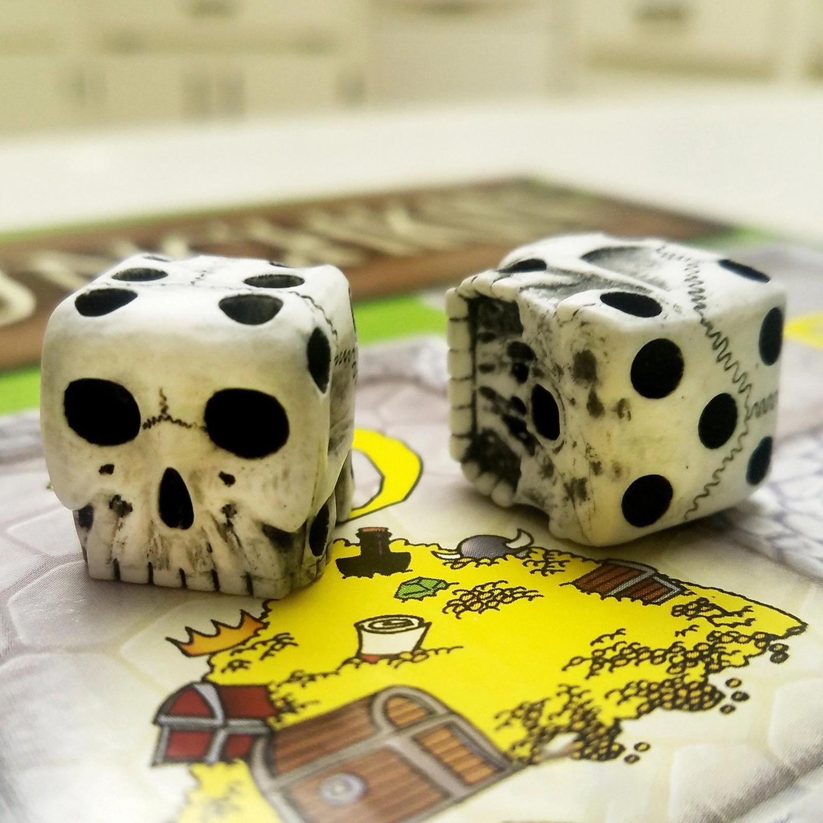 Six Sided Resin Skeleton Dice (5 pcs) Six Sided Resin Skeleton Dice (5 pcs)