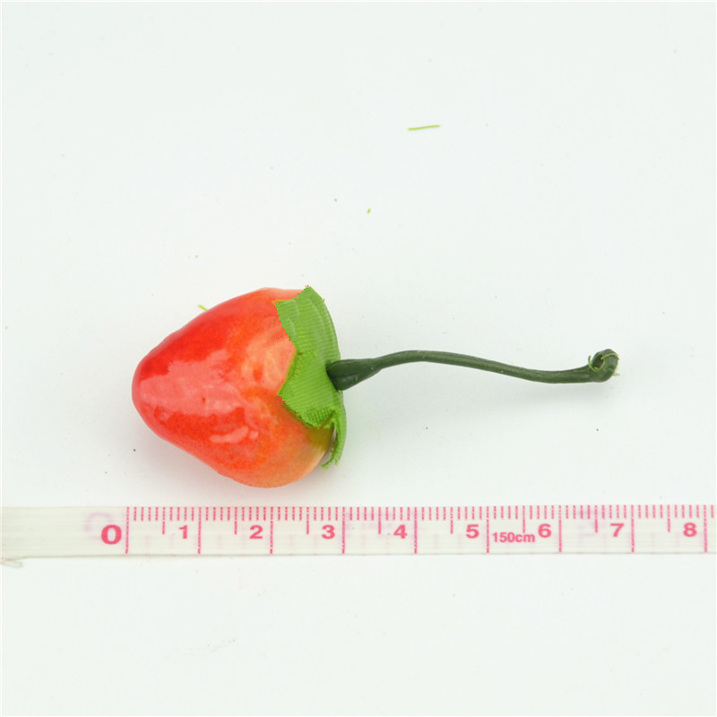 Small Foam Fake Strawberries (10pcs)
