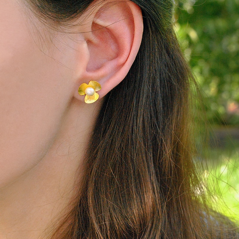 Small Pearl Stud Earrings With Clover Design