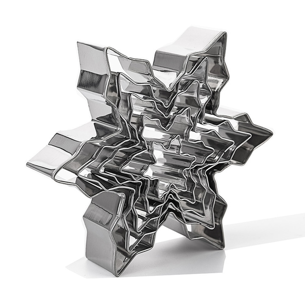 Snowflake Cookie Cutters 5-Piece Set Snowflake Cookie Cutters 5-Piece Set