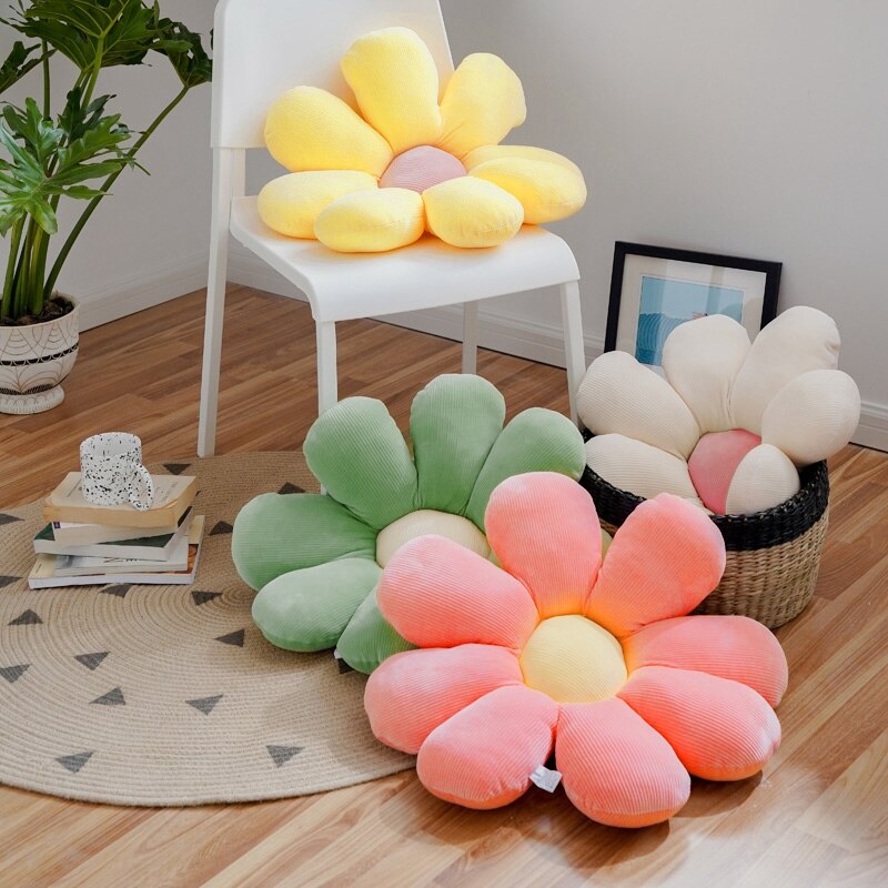 Soft Plush Daisy Throw Pillow Soft Plush Daisy Throw Pillow