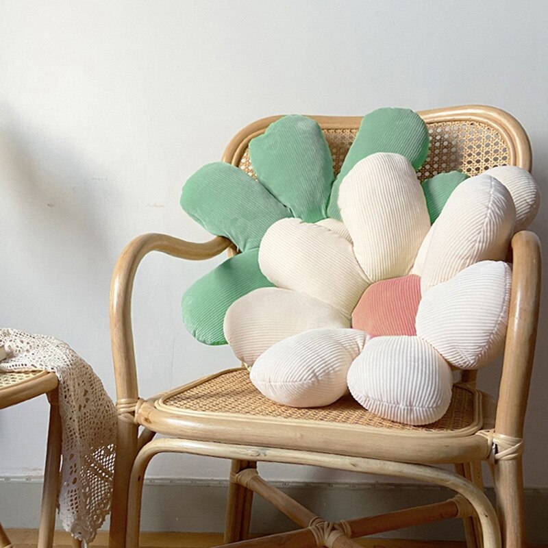 Soft Plush Daisy Throw Pillow Soft Plush Daisy Throw Pillow