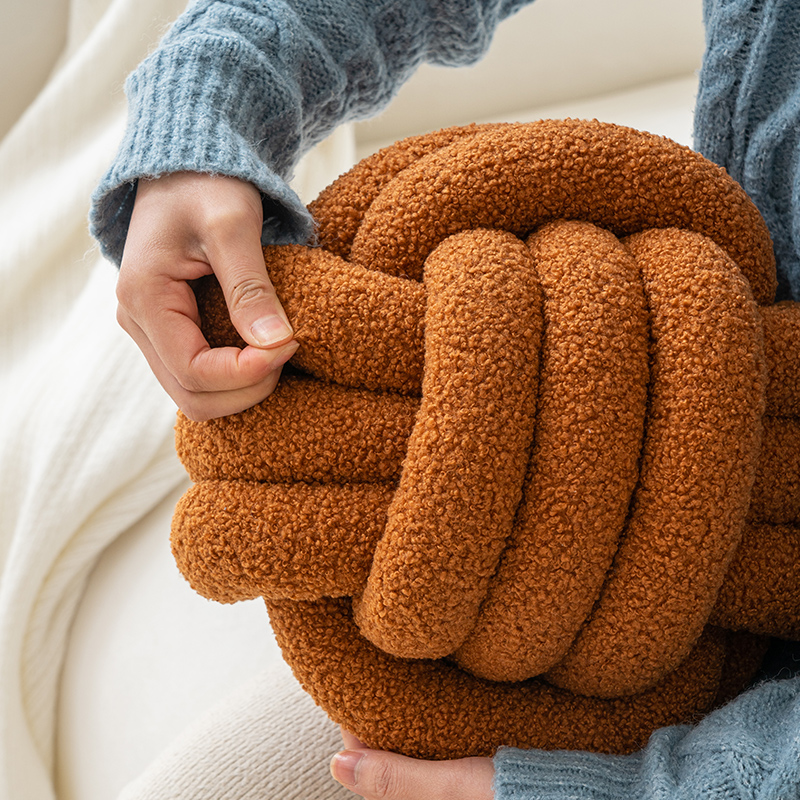 Soft Wool Knot Pillow Ball Soft Wool Knot Pillow Ball