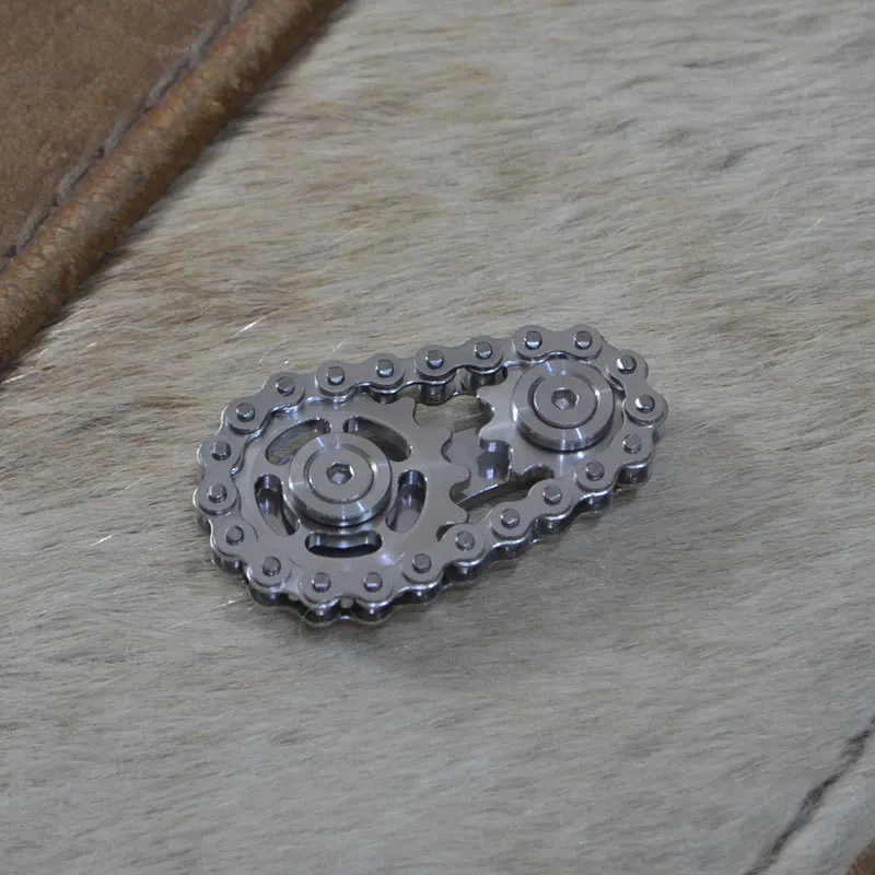 Sprockets Flywheel Fingertip Gyro Sprockets Chains EDC Metal Toy Gear Chain Gyro Drop Ship Sproket Roadbike Spinner Sprockets Flywheel Fingertip Gyro Sprockets Chains EDC Metal Toy Gear Chain Gyro Drop Ship Sproket Roadbike Spinner
