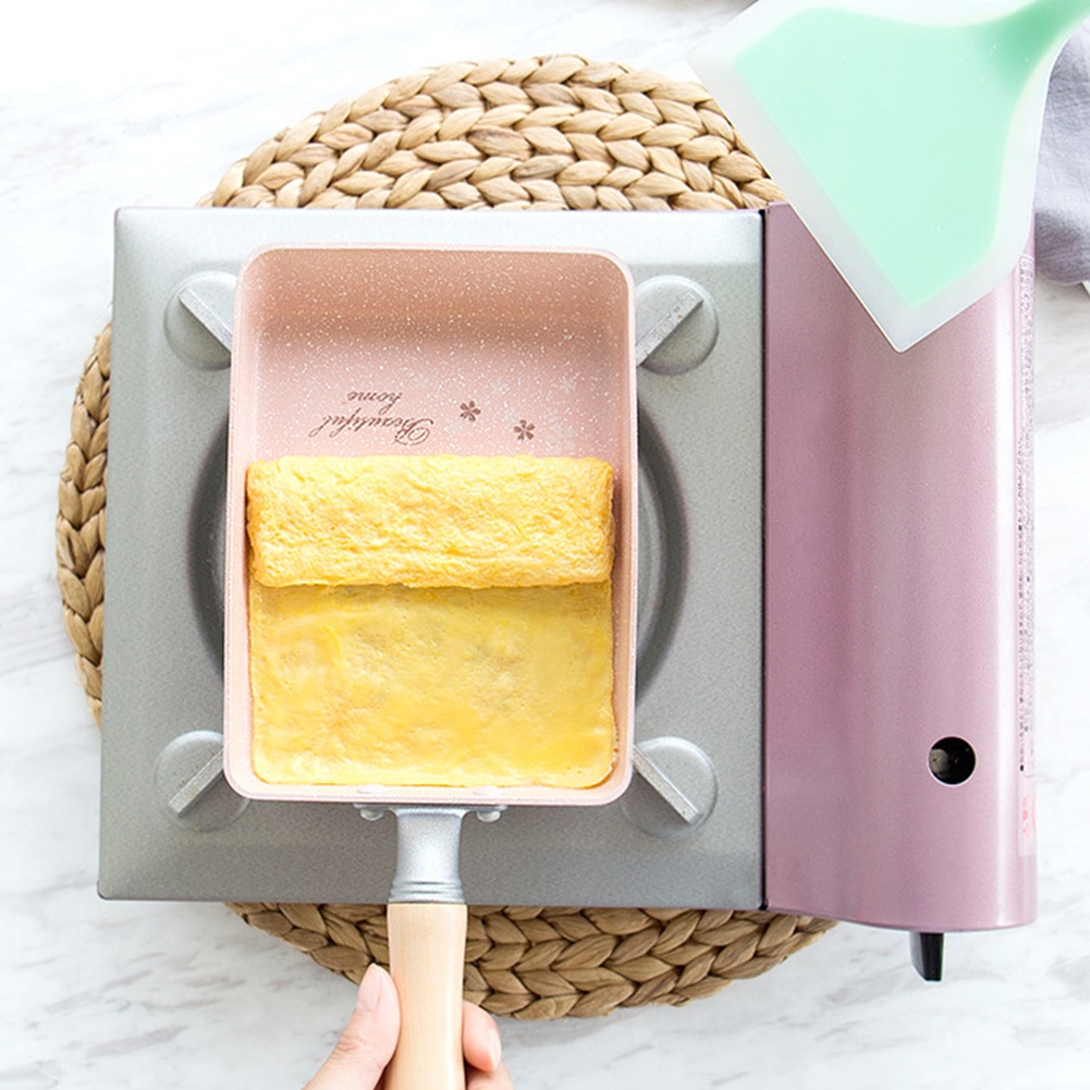 Square Omelette Pan with Wooden Handle Square Omelette Pan with Wooden Handle
