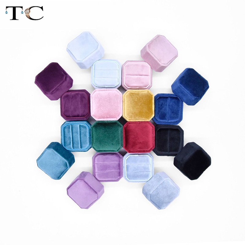 Square Shaped Velvet Ring Holder