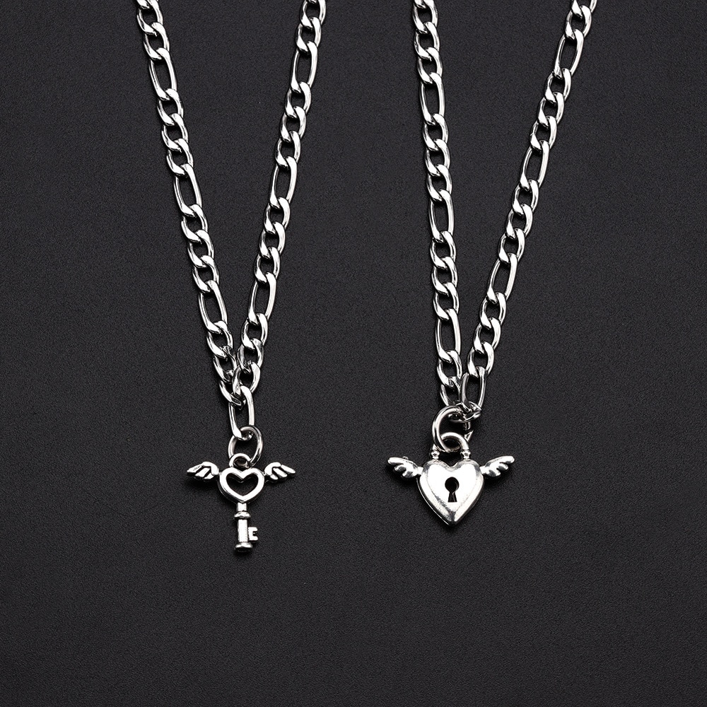 Stainless Lock And Key Couple Necklace (2 pcs) Stainless Lock And Key Couple Necklace (2 pcs)