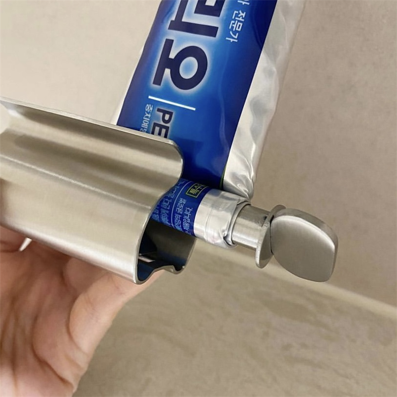 Stainless Steel Rolling Toothpaste Squeezer and Holder Stainless Steel Rolling Toothpaste Squeezer and Holder