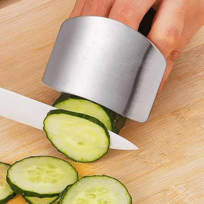 Stainless Wearable Cutting Finger Guard Stainless Wearable Cutting Finger Guard