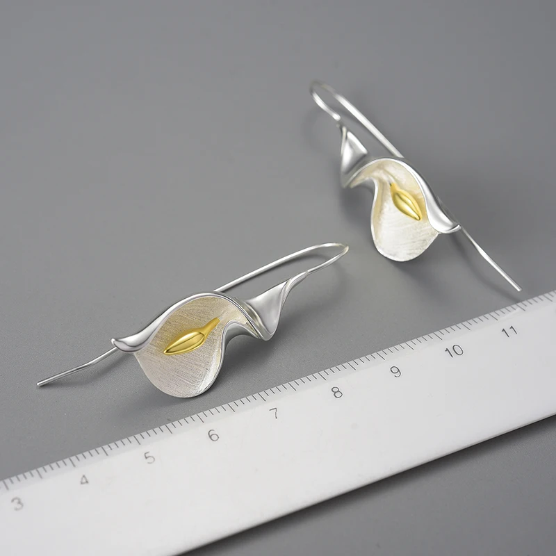 Sterling Silver Dangle Calla Lily Earrings Sterling Silver Dangle Calla Lily Earrings