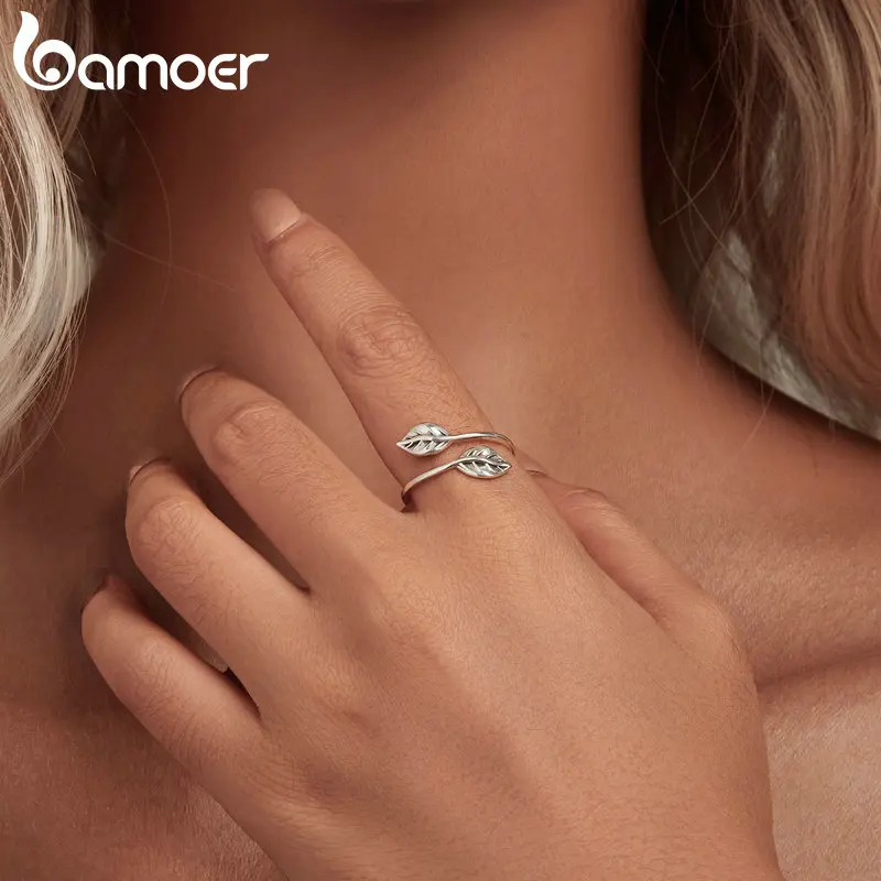 Sterling Silver Leaf Design Ring Sterling Silver Leaf Design Ring