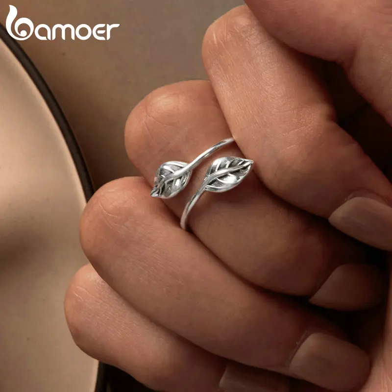 Sterling Silver Leaf Design Ring Sterling Silver Leaf Design Ring