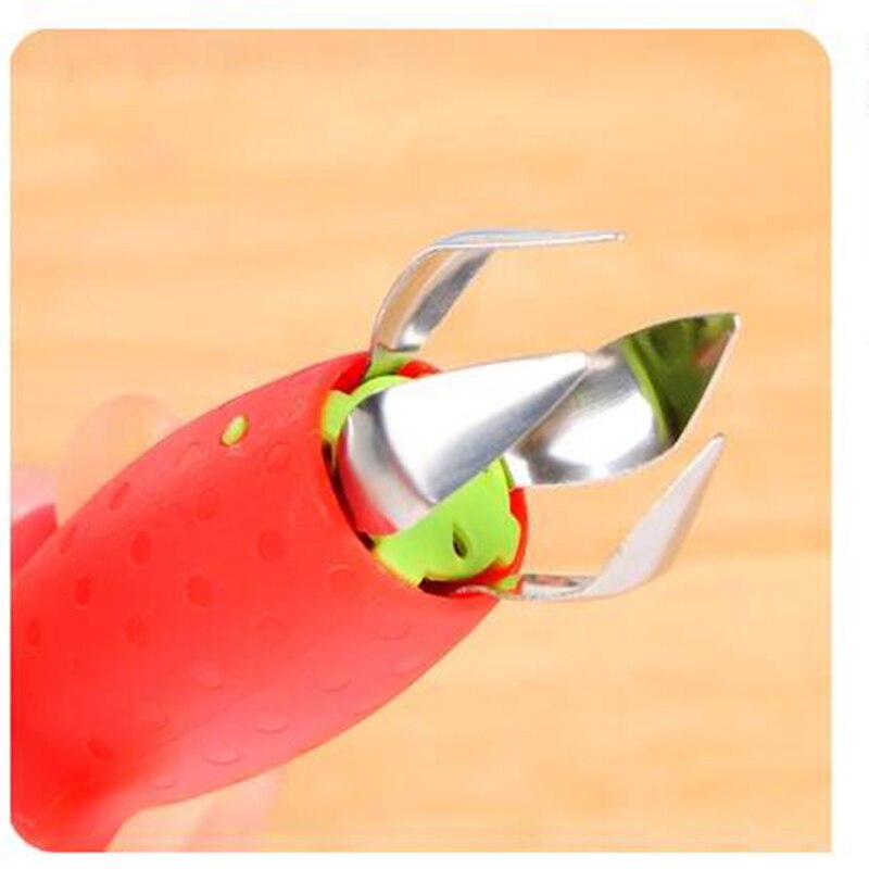 Strawberry Corer Portable Stem Remover Strawberry Corer Portable Stem Remover