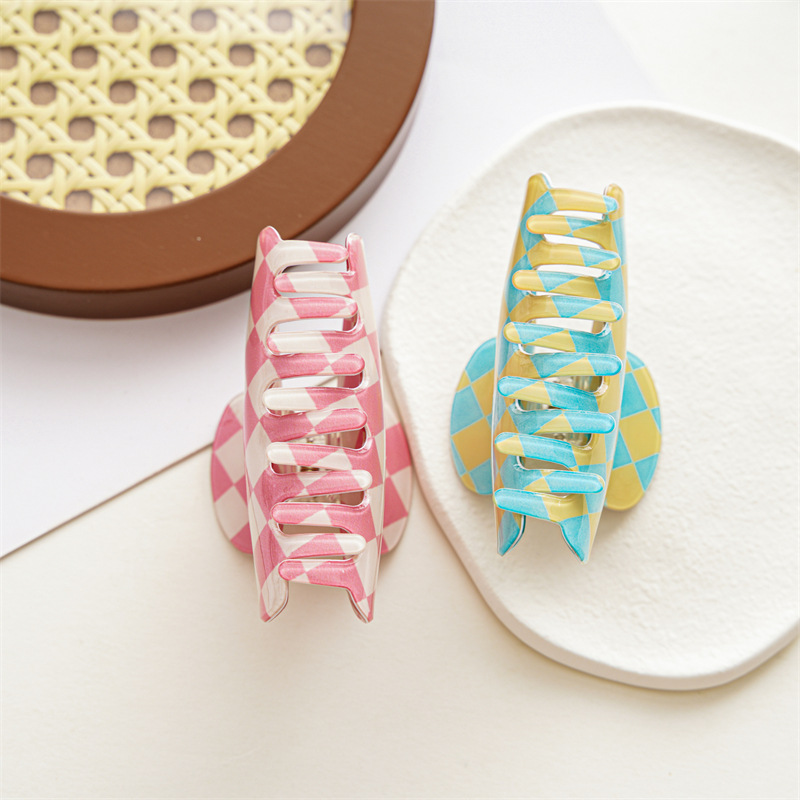 Stylish Checkered Hair Claw Accessory