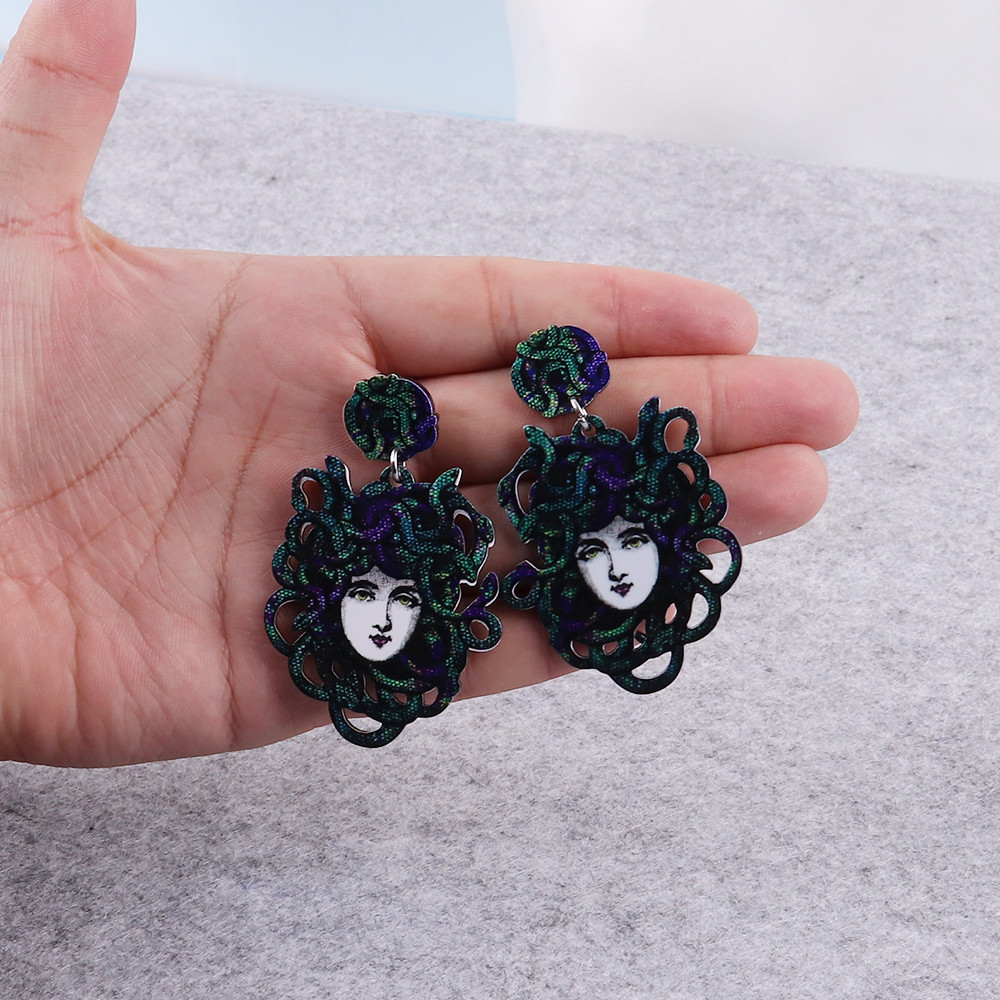 Stylish Dangling Medusa Earrings (2 pcs)