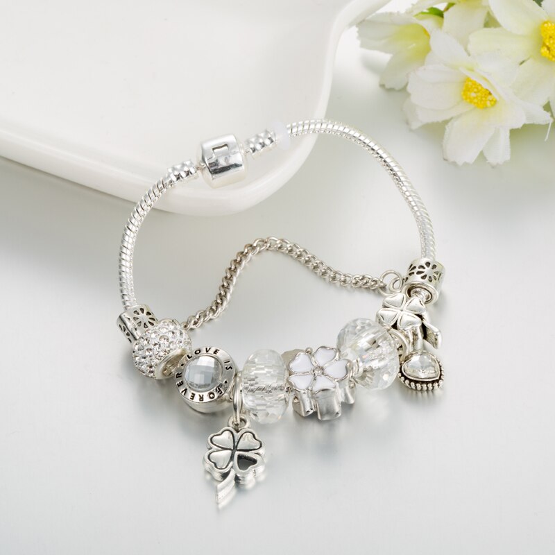 Stylish Flower Charm Bracelet Stylish Flower Charm Bracelet