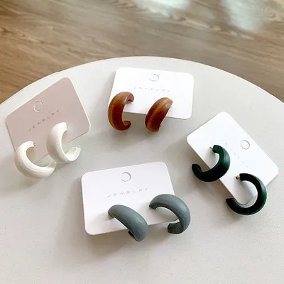 Stylish Wooden Hoop Earrings (1 Pair)