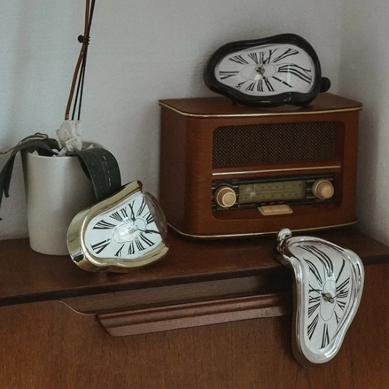 Surrealistic Melting Clock Silent Melting Wall Clock Salvadoran Dali Style Decorative Home Watch Office Shelf Table Gift Surrealistic Melting Clock Silent Melting Wall Clock Salvadoran Dali Style Decorative Home Watch Office Shelf Table Gift