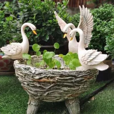 Swan Statue for Garden and Plant Holder Swan Statue for Garden and Plant Holder