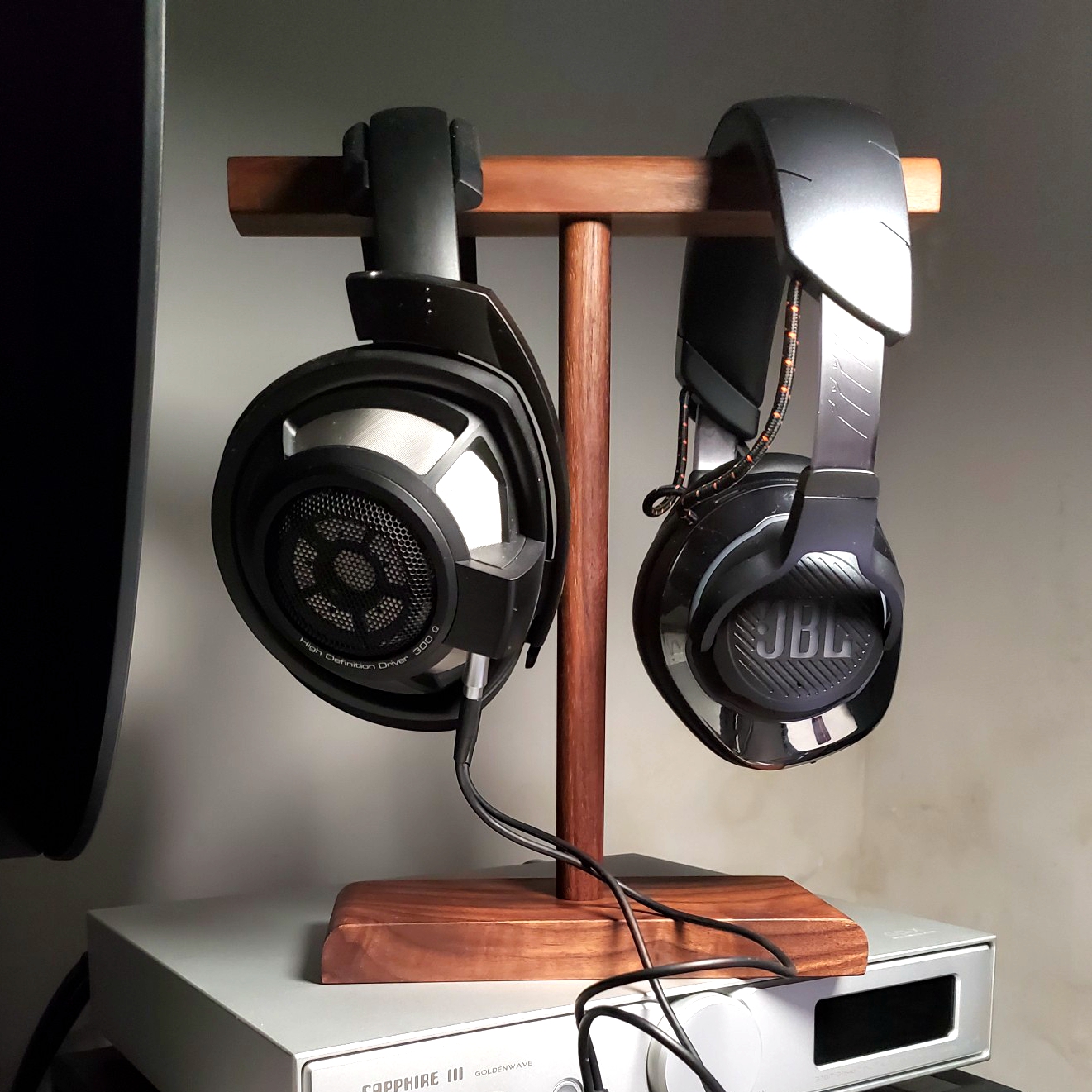 T Shaped Wooden Headphone Holder T Shaped Wooden Headphone Holder