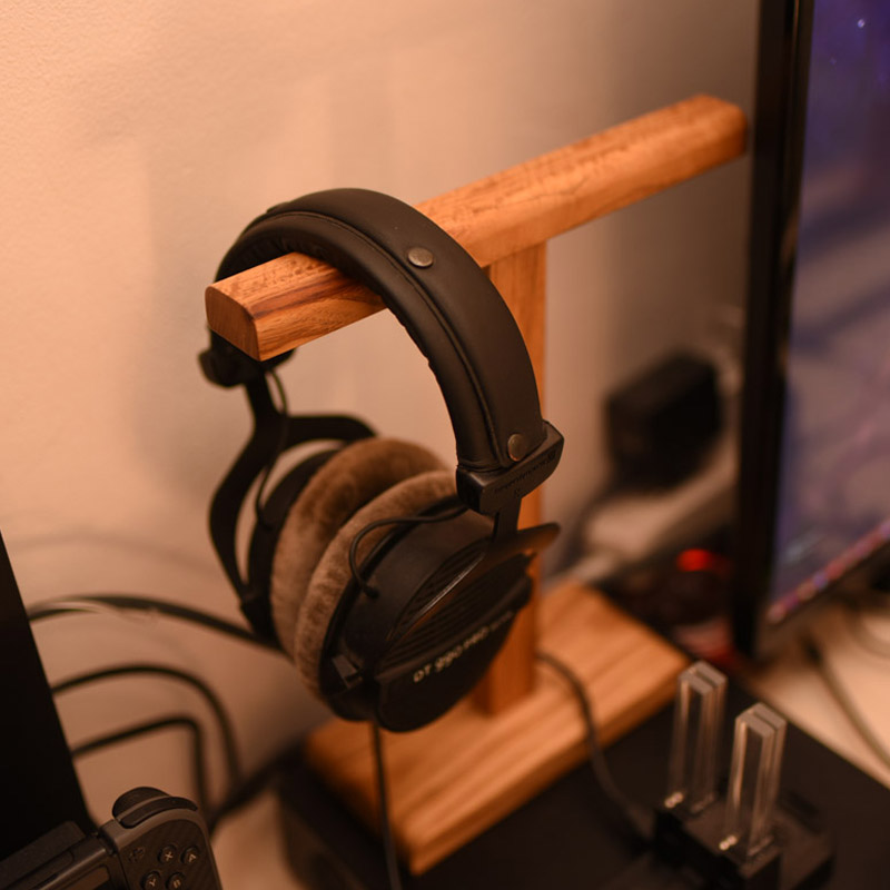 T Shaped Wooden Headphone Holder T Shaped Wooden Headphone Holder