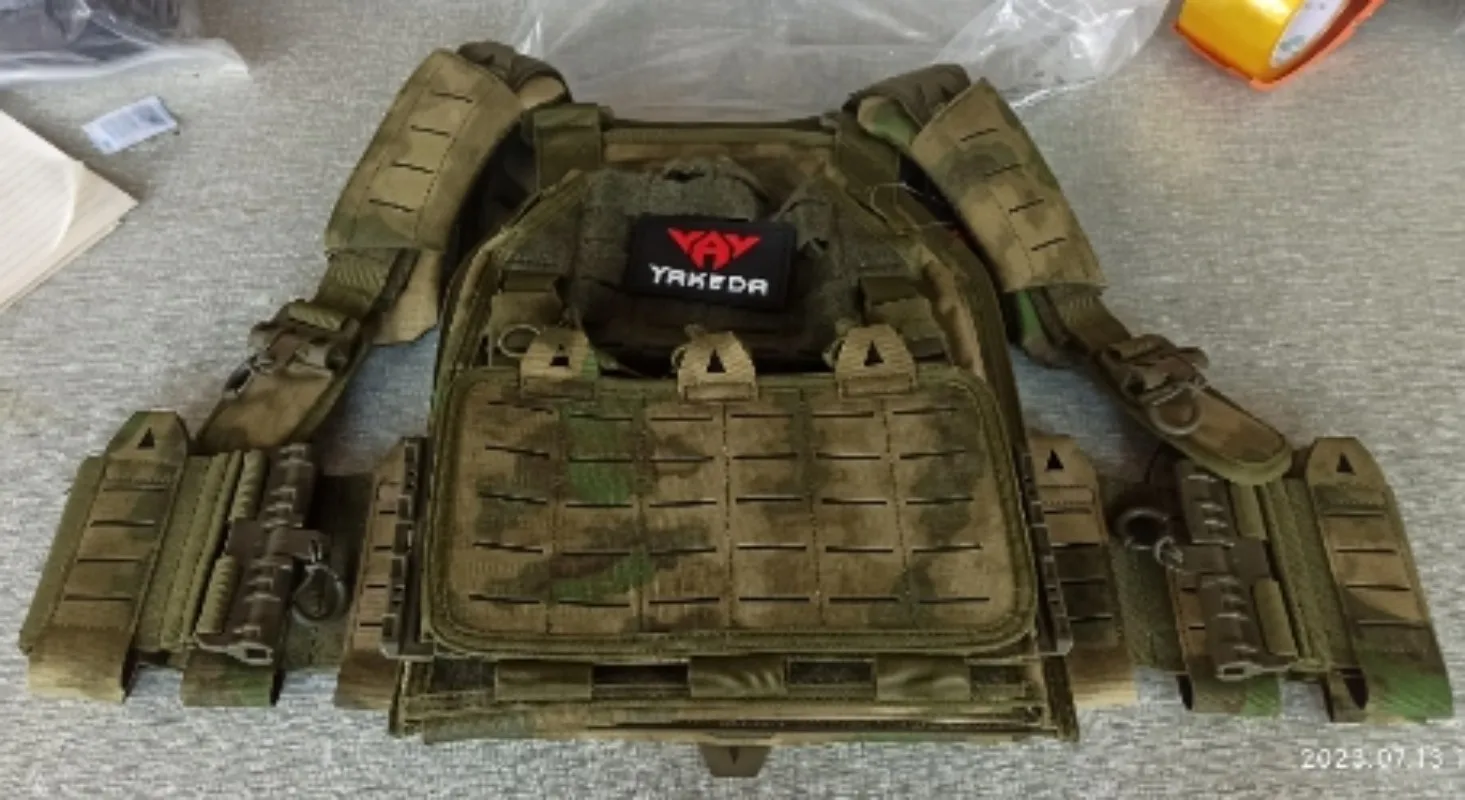 Tactical Vest Plate Carrier Outdoor Hunting Protective Adjustable Vest Airsoft Carrier Combat Equipment Tactical Vest Plate Carrier Outdoor Hunting Protective Adjustable Vest Airsoft Carrier Combat Equipment