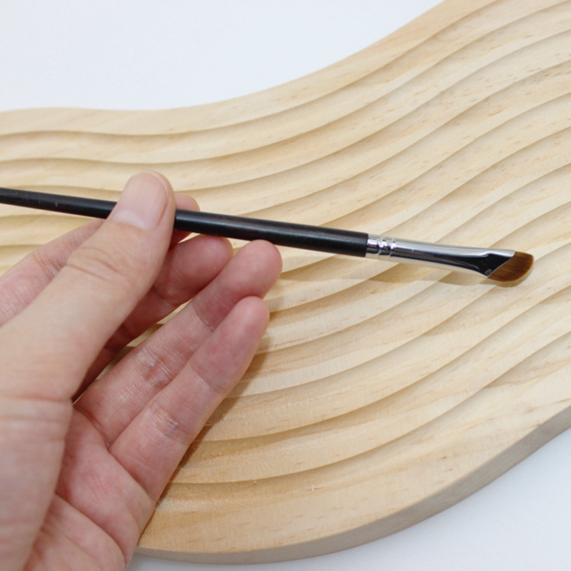 Thin Angled Eyeliner Brush Thin Angled Eyeliner Brush