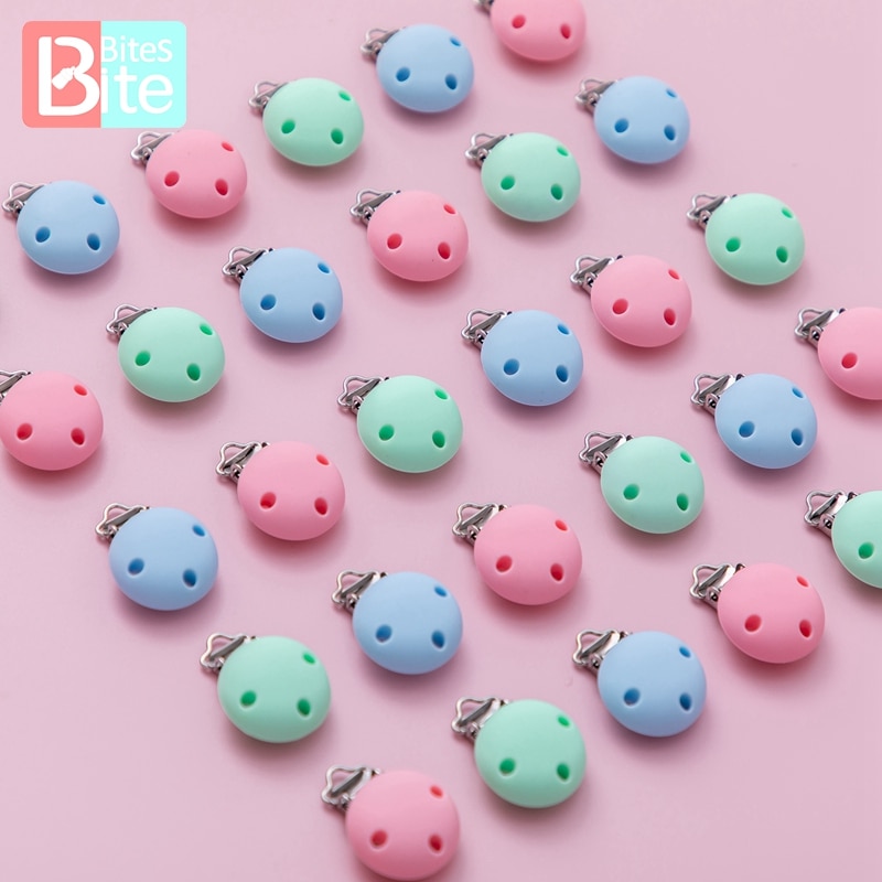 Three Hole Baby Pacifier Clips (4 pcs) Three Hole Baby Pacifier Clips (4 pcs)