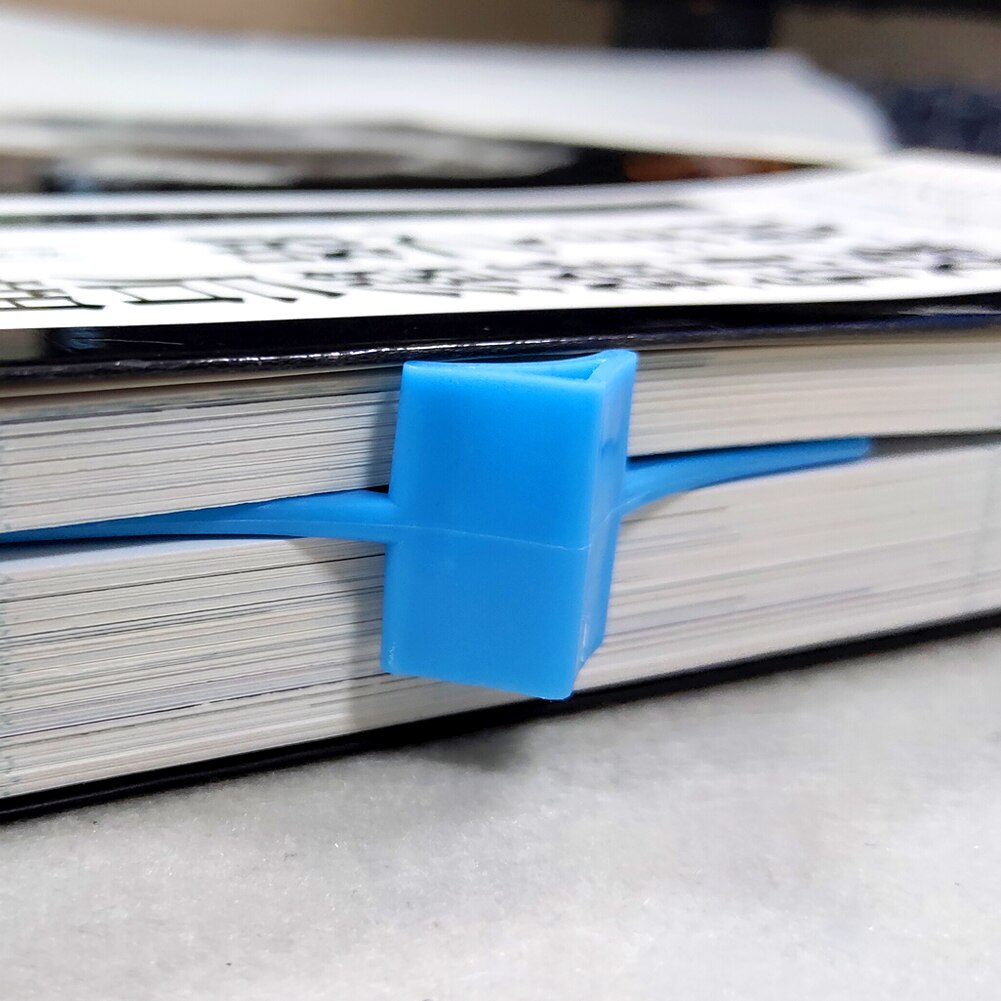 Thumb Page Holders Reading Accessory (2Pcs) Thumb Page Holders Reading Accessory (2Pcs)